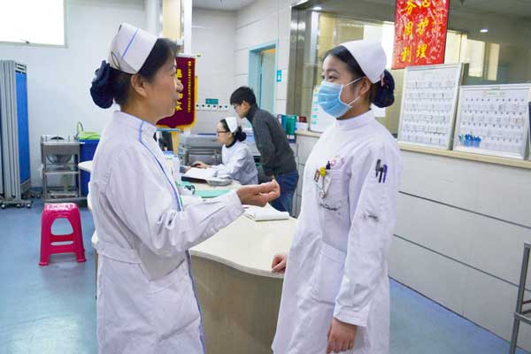 護士處理(lǐ)工(gōng)作(zuò)